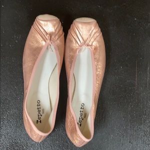 FR 42 US 11 or 10.5 Repetto Metallic Ballet Flats